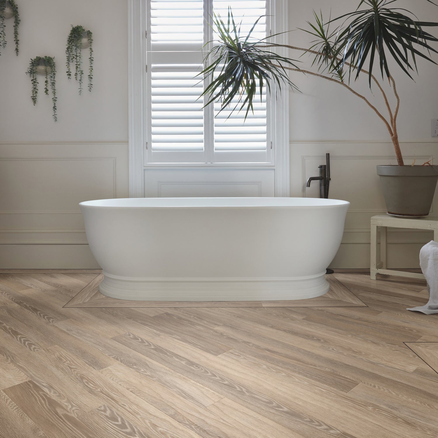 Karndean Art Select Gluedown LVT Flooring in Limed Linen Oak RL47 - 3.34m2 Full Pack