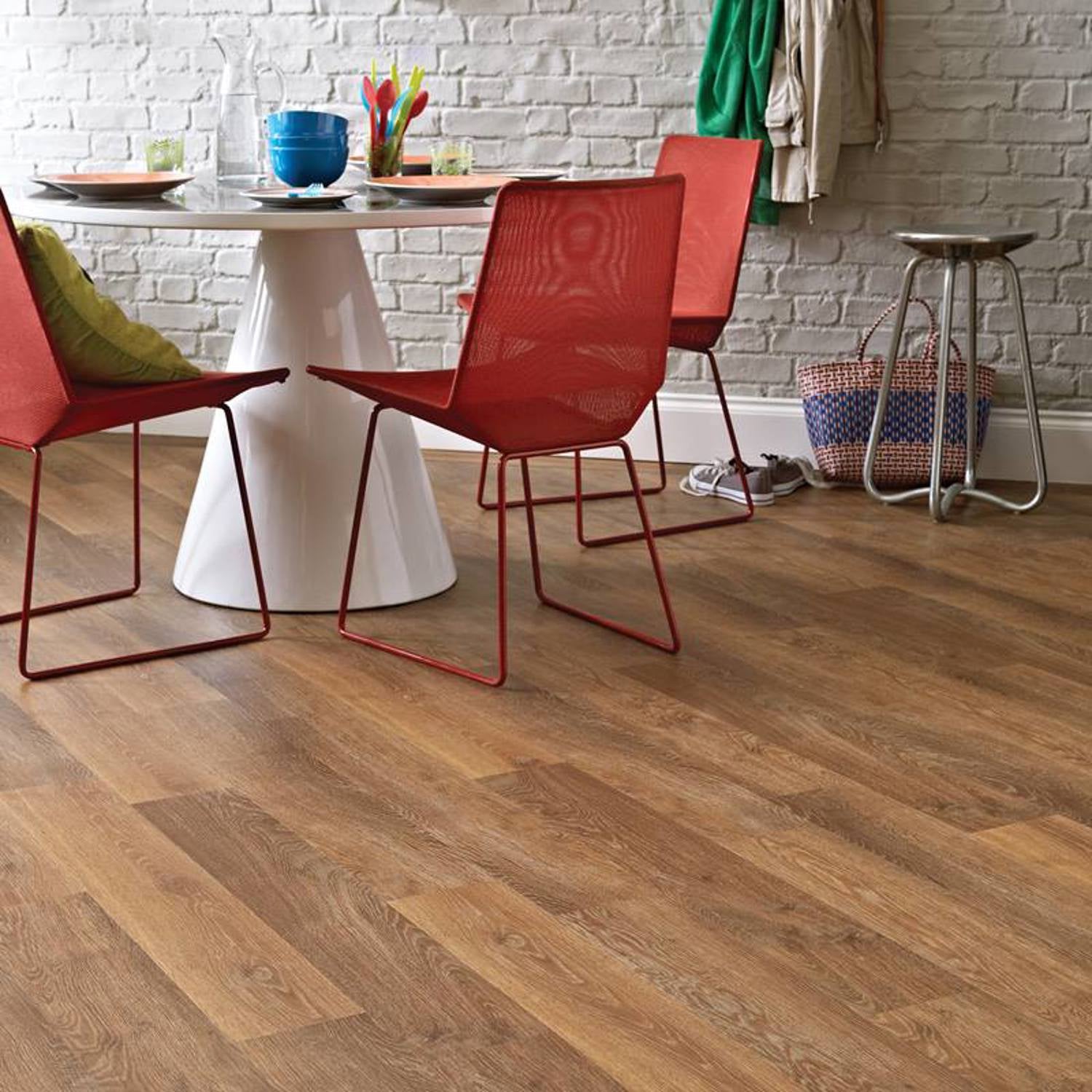 Karndean Knight Tile Gluedown LVT Flooring in Classic Limed Oak KP97 - 3.34m2 Full Pack