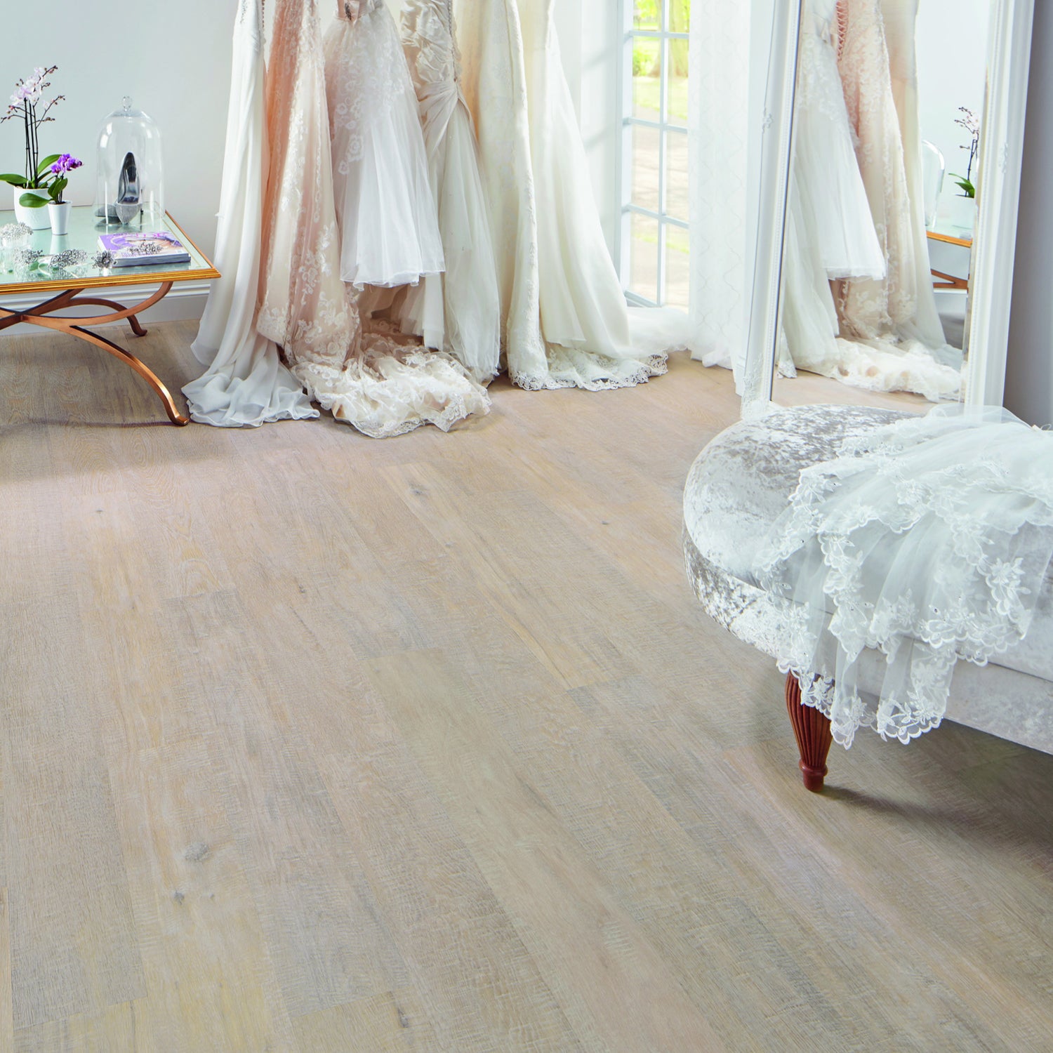 Karndean Knight Tile Gluedown LVT Flooring in Coastal Sawn Oak KP136 - 3.34m2 Full Pack