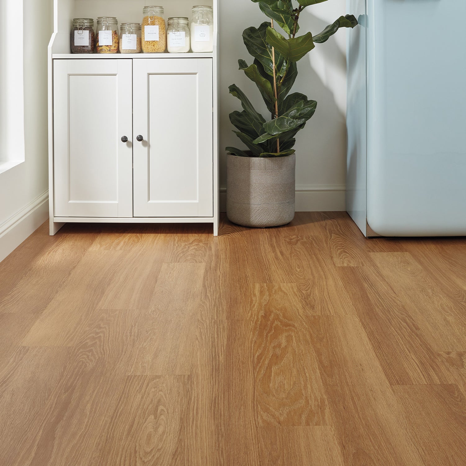 Karndean Knight Tile Gluedown LVT Flooring in Honey Limed Oak KP155 - 3.34m2 Full Pack