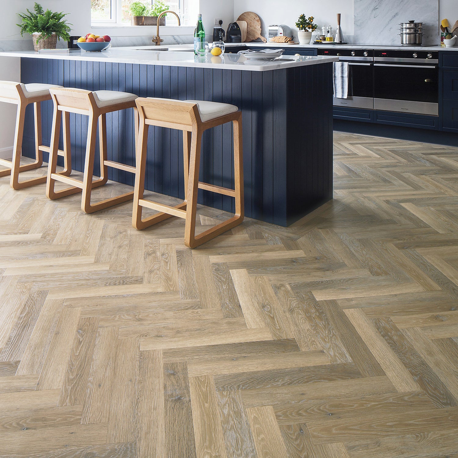 Karndean Knight Tile Gluedown LVT Flooring in Lime Washed Oak Herringbone SM-KP99 - 3.34m2 Full Pack