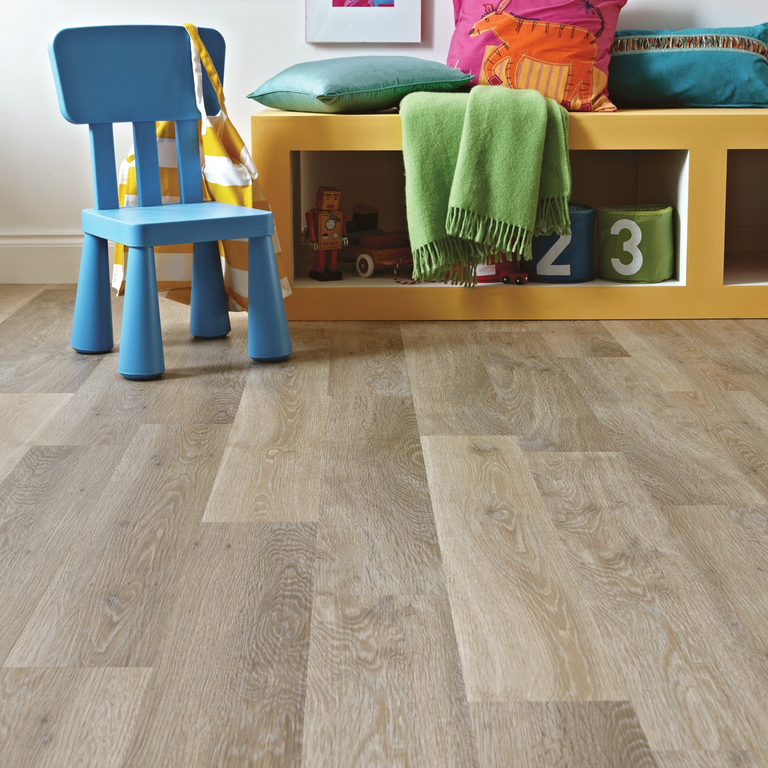 Karndean Knight Tile Gluedown LVT Flooring in Lime Washed Oak KP99 - 3.34m2 Full Pack