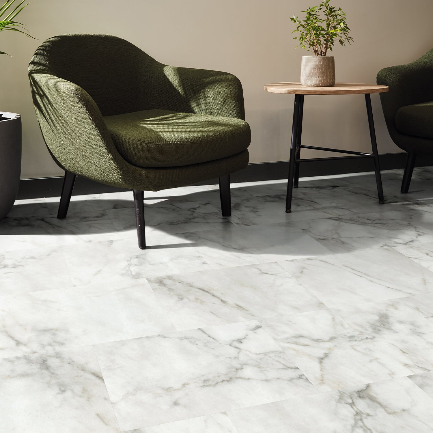 Karndean Knight Tile Gluedown LVT Flooring in River Marble ST31 - 3.34m2 Full Pack