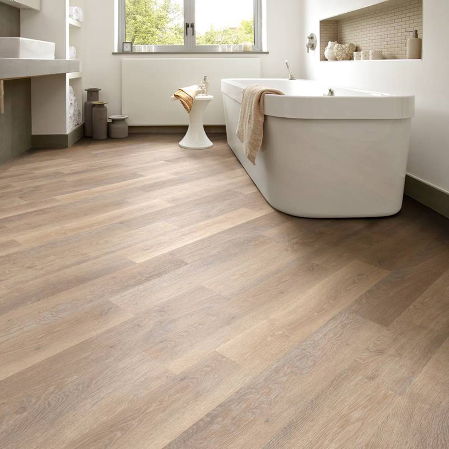 Karndean Knight Tile Gluedown LVT Flooring in Rose Washed Oak KP95 - 3.34m2 Full Pack