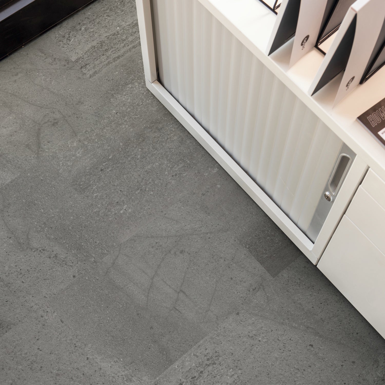 Karndean Knight Tile Rigid Core LVT Flooring in Honed Charcoal Slate SCB-ST19-18 - 2.79m2 Full Pack