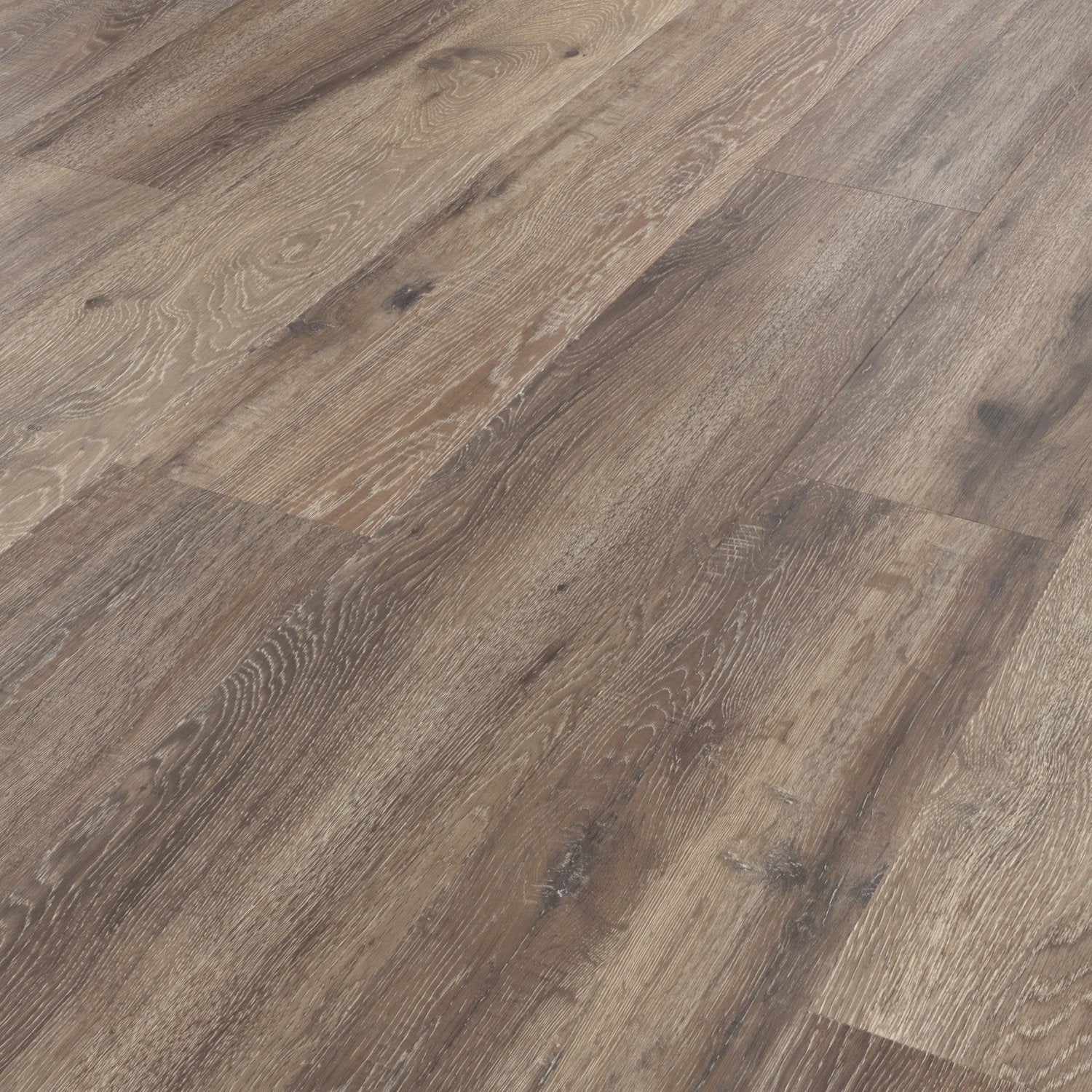 Karndean Van Gogh Gluedown LVT Flooring in Baltic Mistral Oak VGW8112 - 3.25m2 Full Pack