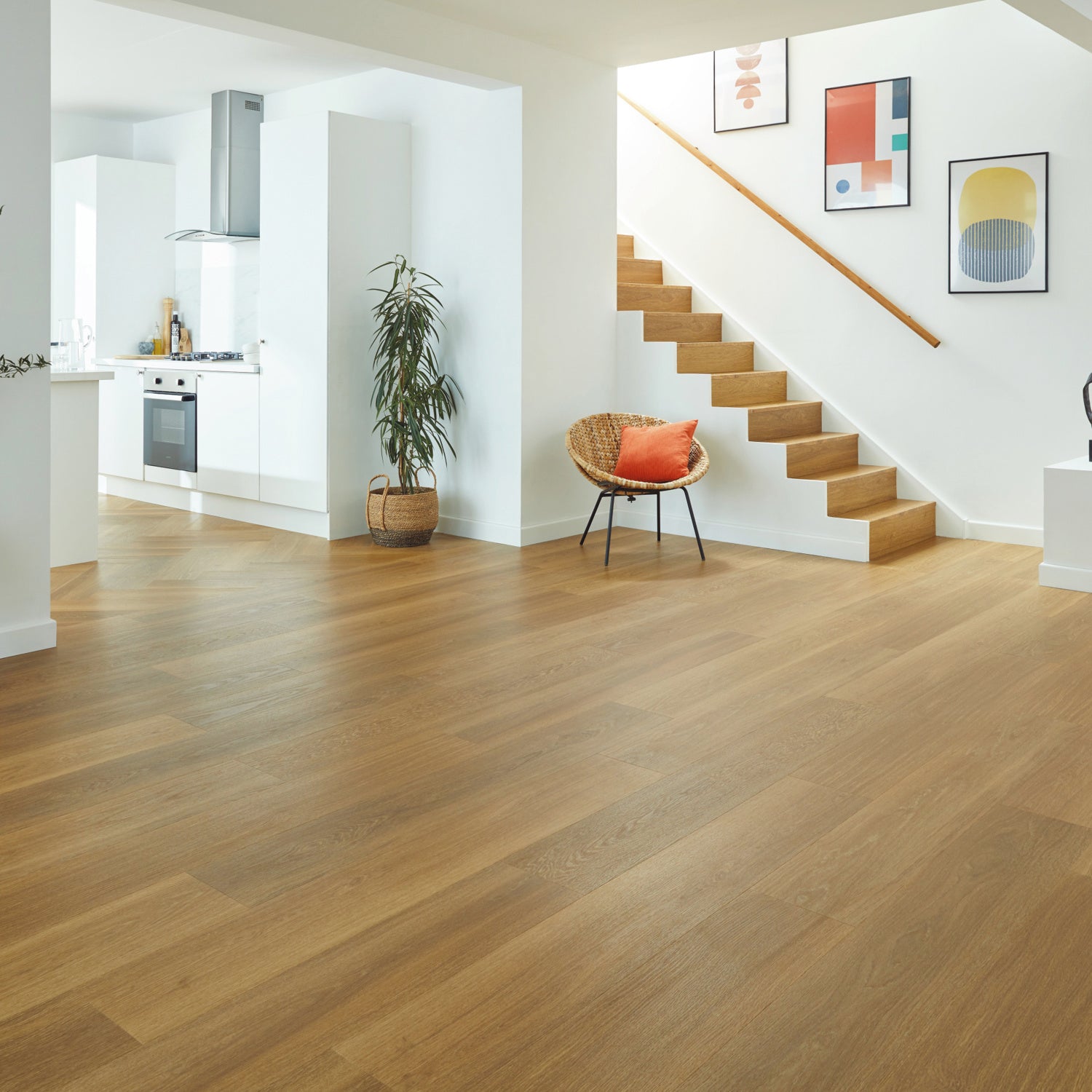 Karndean Van Gogh Gluedown LVT Flooring in Golden Brushed Oak VGW122T - 3.25m2 Full Pack