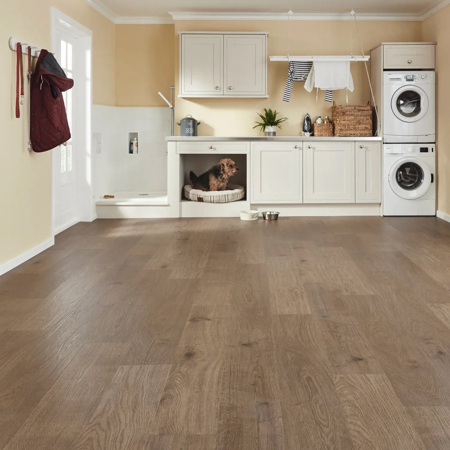 Karndean Van Gogh Gluedown LVT Flooring in Smoked Butternut VGW8107 - 3.25m2 Full Pack