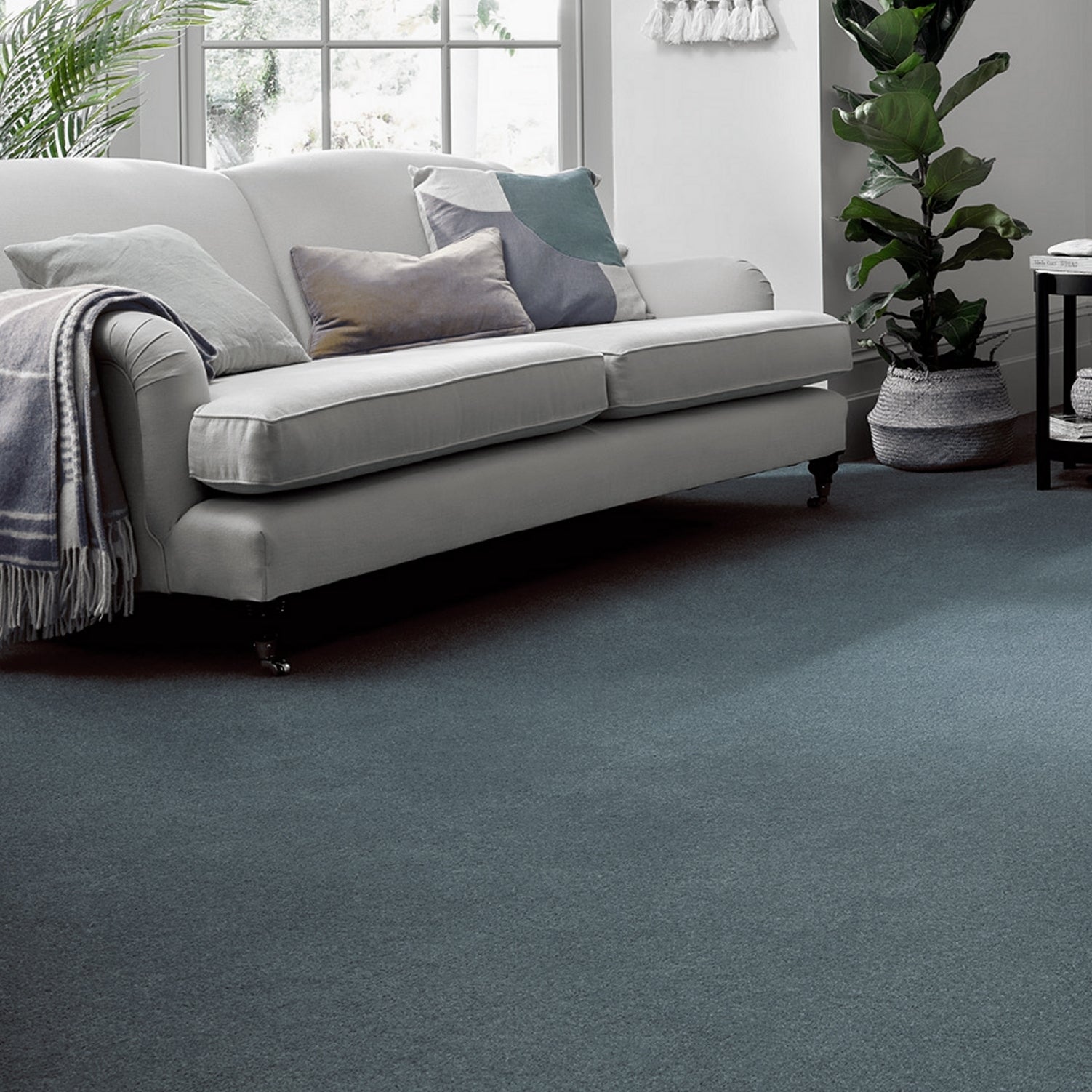 Victoria Carpets 53oz Tudor Twist Regal 80% Wool Blend Carpet