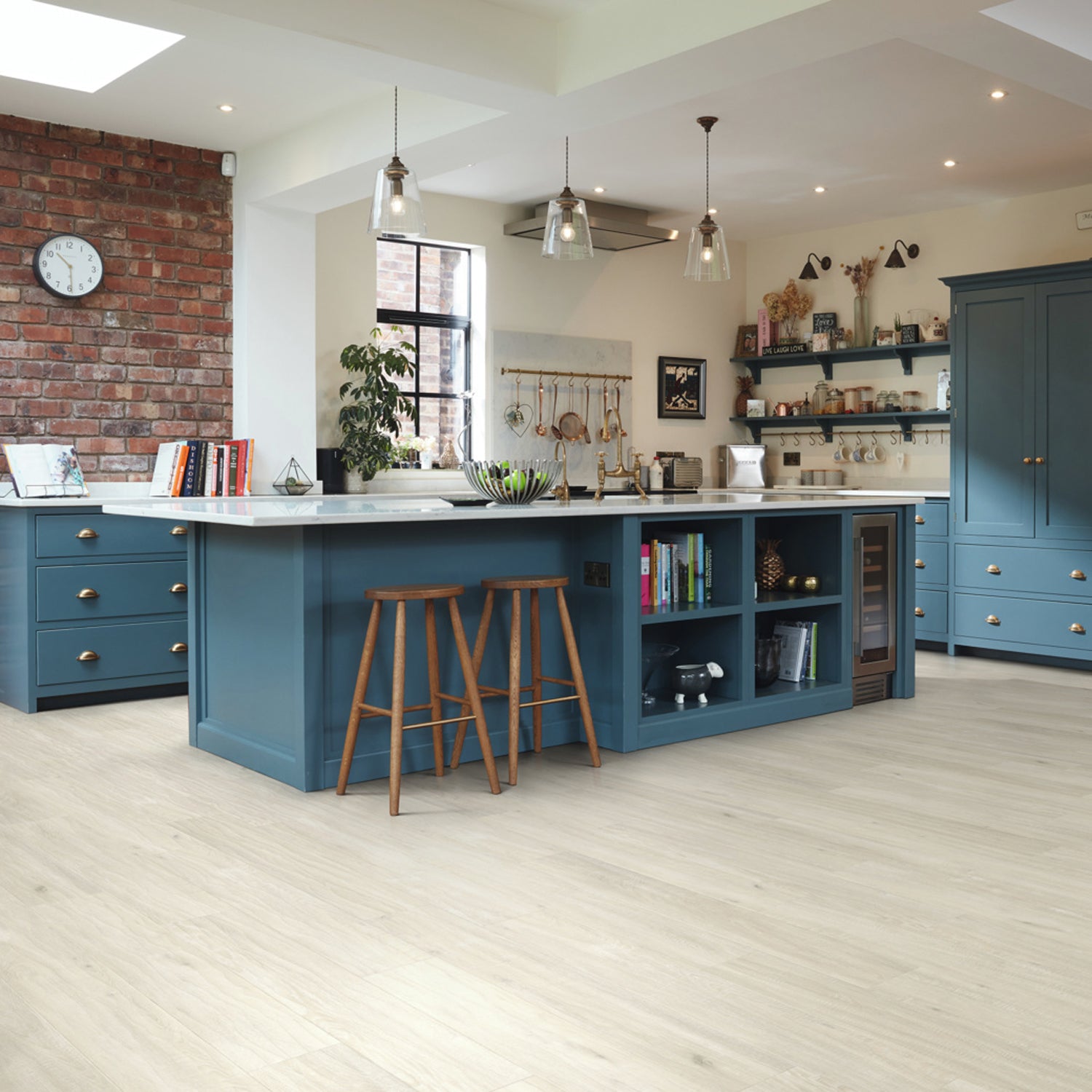 Karndean Art Select Gluedown LVT Flooring in Cotton Oak RL38 - 3.25m2 Full Pack