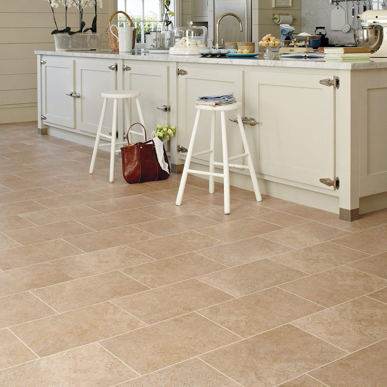 Karndean Knight Tile Gluedown LVT Flooring in Bath Stone ST12 - 3.34m2 Full Pack
