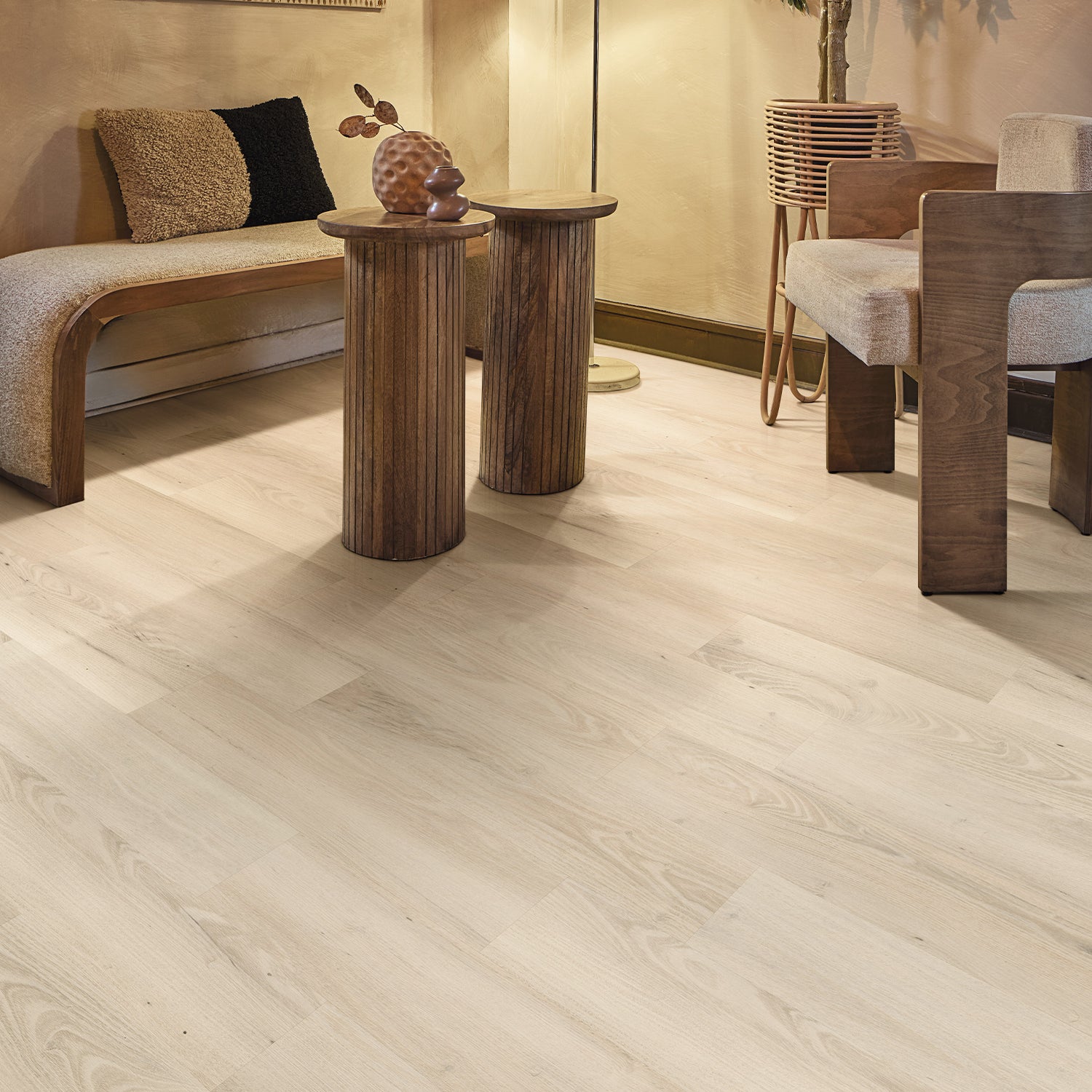 Karndean Knight Tile Gluedown LVT Flooring in Norfolk Acacia KP159 - 3.34m2 Full Pack