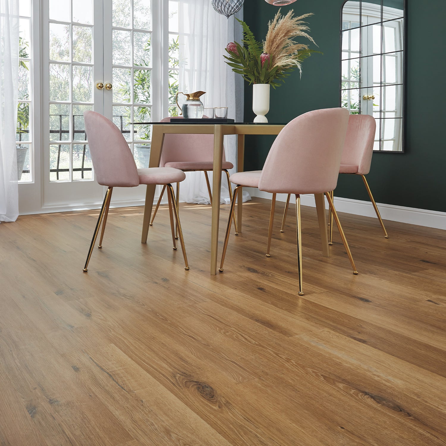 Karndean Knight Tile Gluedown LVT Flooring in Traditional Character Oak KP146 - 3.34m2 Full Pack