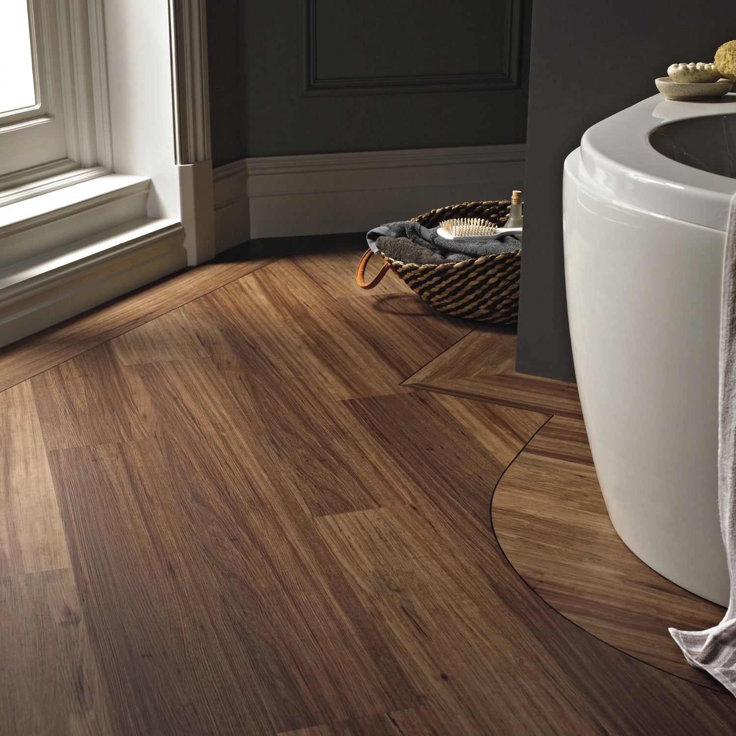 Karndean Van Gogh Gluedown LVT Flooring in Walnut VGW87T - 3.25m2 Full Pack
