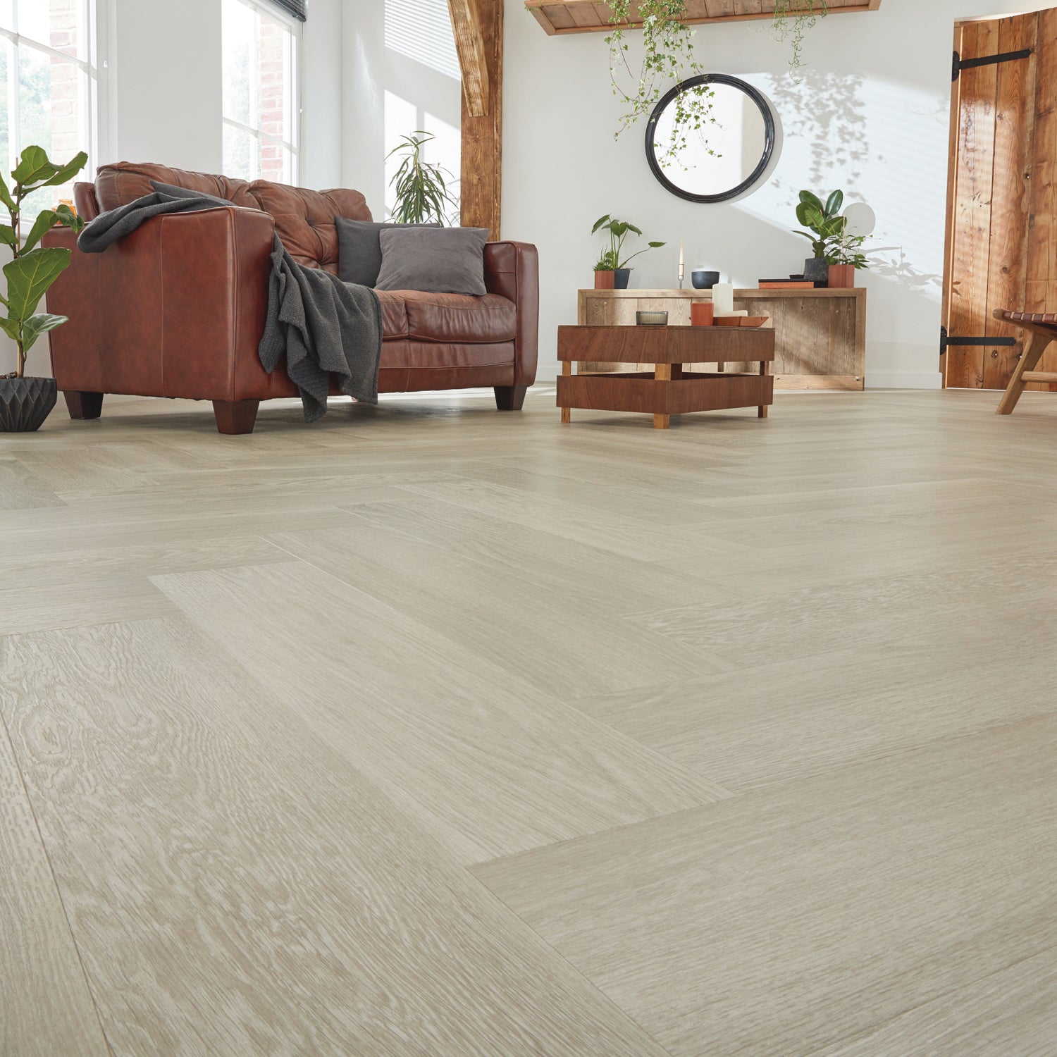 Karndean Van Gogh Rigid Core LVT Flooring in Grey Brushed Oak Herringbone SM-VGW120T-RKP - 3.01m2 Full Pack