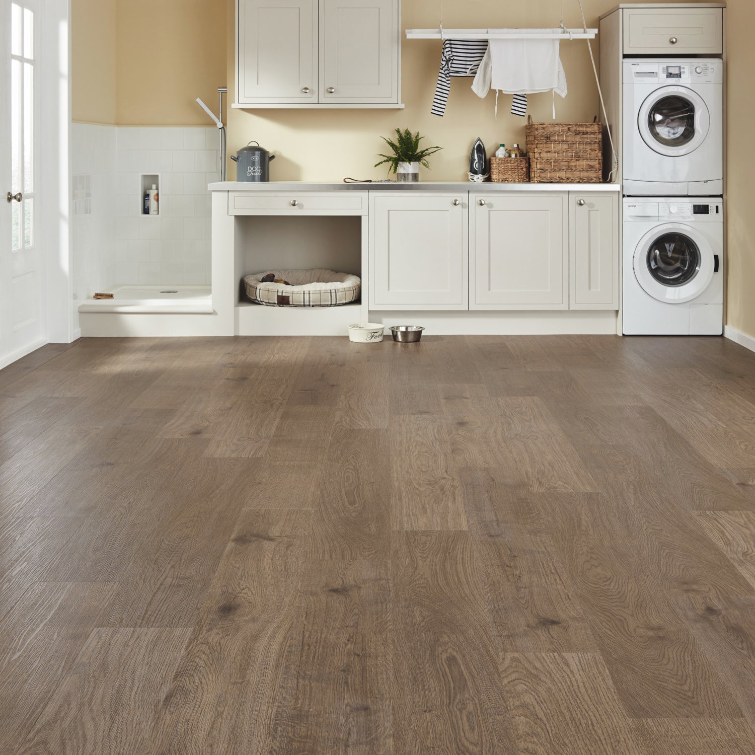 Karndean Van Gogh Rigid Core LVT Flooring in Smoked Butternut RKP8107 - 3.2m2 Full Pack