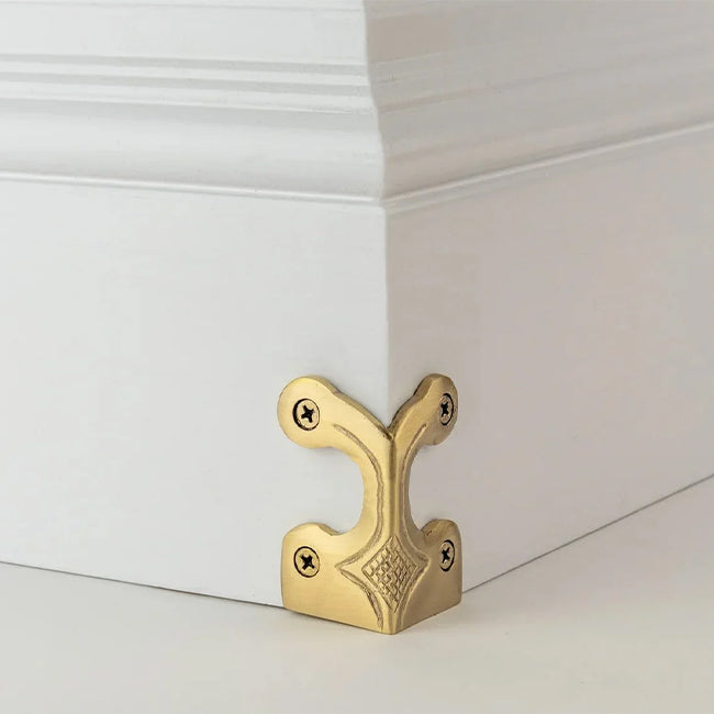 Stair Rods UK Skiffer Corner Protector in Satin Brass